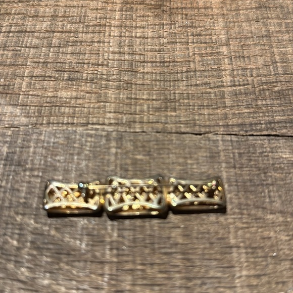 💰BOGO FREE Vintage Gold Tone Bar Pin Broach - Picture 4 of 6
